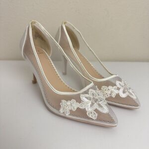 Kate Whitcomb Bridal Sofia Ivory Lace Heels Floral‎ Embroidery Size 7 Wedding